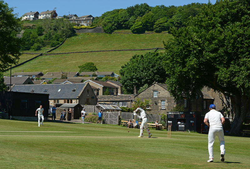 How to choose your cricket club insurance