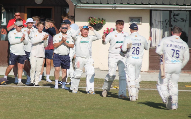 Village Cup: Woodhouse Grange eye Lord's return